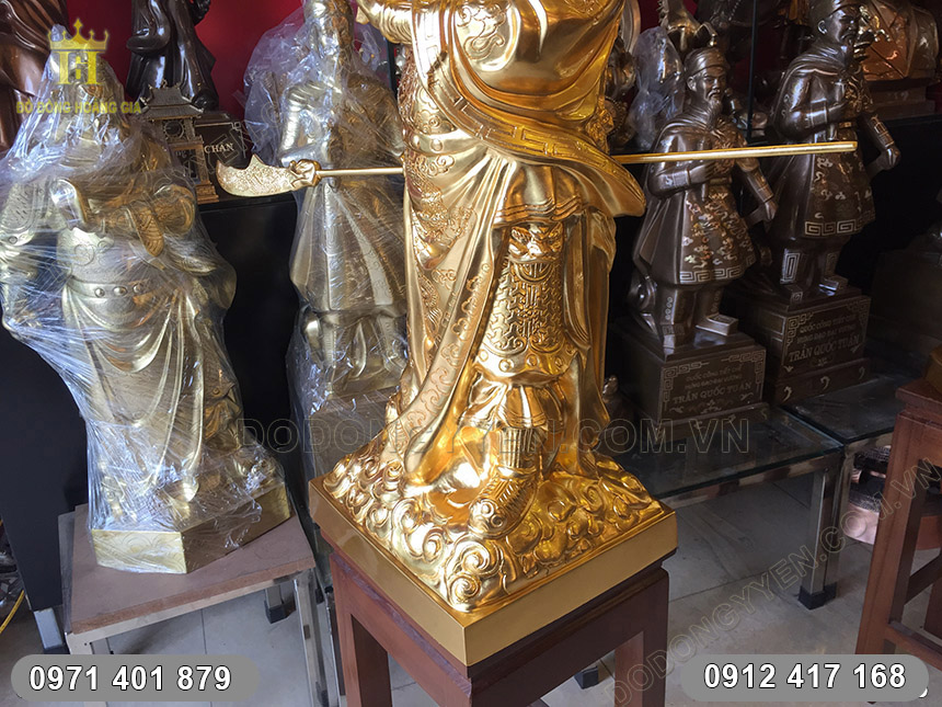 Tượng Quan C&ocirc;ng D&aacute;t V&agrave;ng